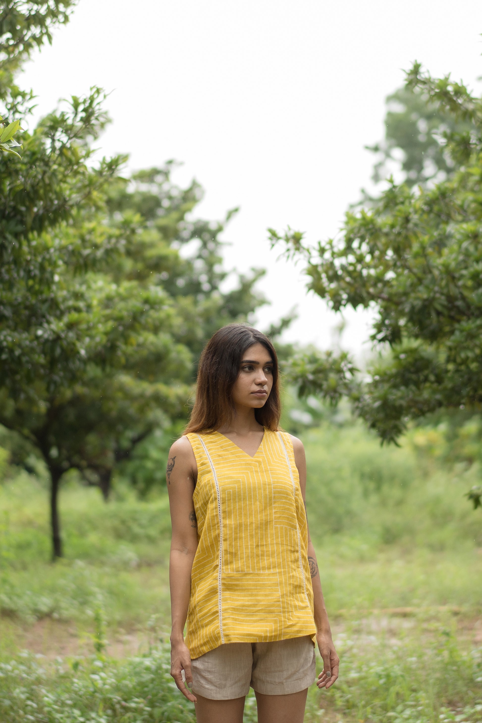 Daffodil Back knot Top